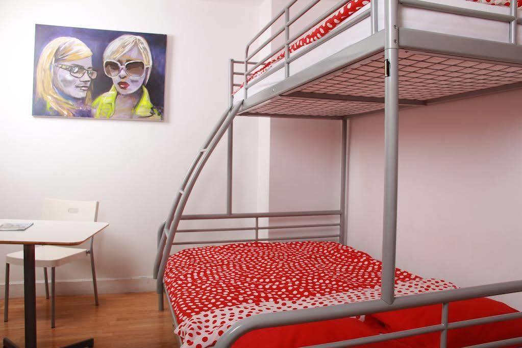 Brussels Hello Hostel Koekelberg Kültér fotó