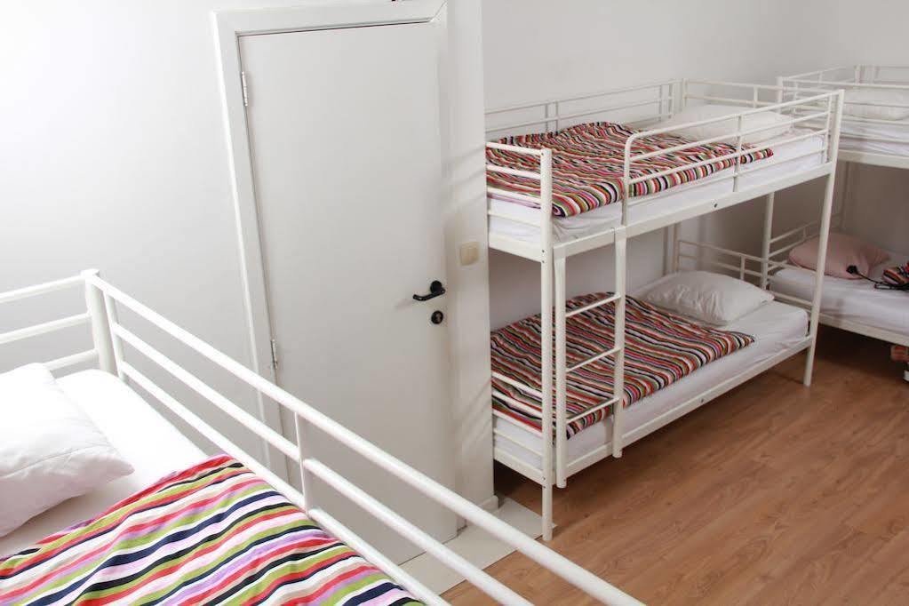 Brussels Hello Hostel Koekelberg Kültér fotó